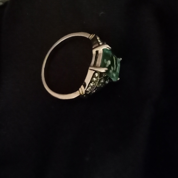 Ring - Picture 5 of 10